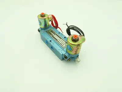 Honeywell Skinner S3RRGAL2 Solenoid Valve 5-Way 3 Pos 120V 150 PSI 1/4" NPT