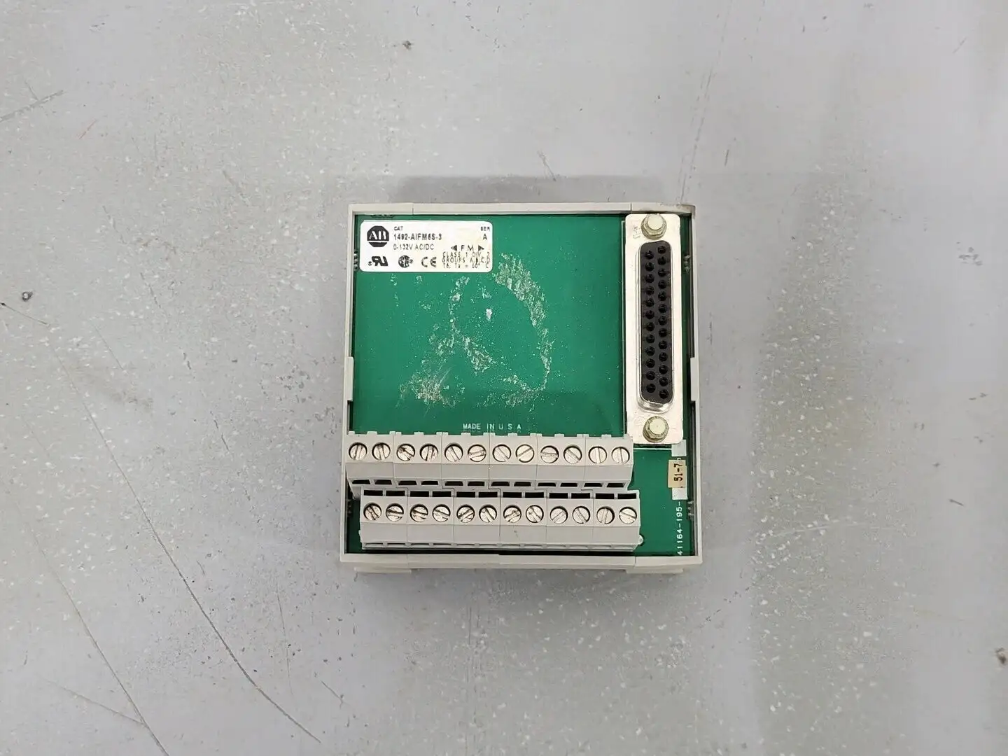 USED ALLEN-BRADLEY 1492-AIFM6S-3