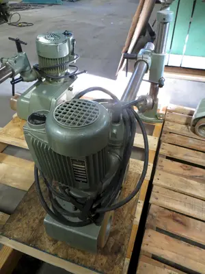Univer Powerfeed 3 Roll Model 250-S with Mounting Shoe