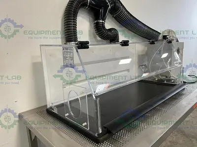 USED FLOW SCIENCES FS2020BKGVA 4' VENTED BALANCE SAFETY ENCLOSURE W/ FS-410-SS MOTOR