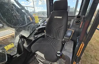Used HYUNDAI HX300AL Crawler Excavators Illinois US | Mitsubishi HC Capital America #1362960