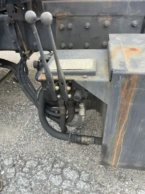 Used 2001 MACK RD688S ROLL OFF Garbage trucks Virginia US | Proxy Equipment #1381225