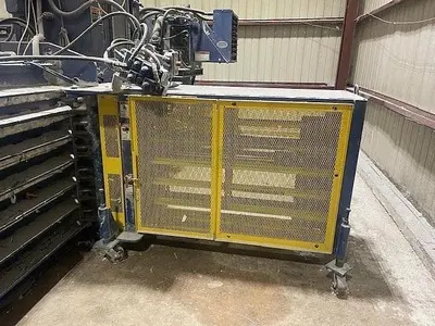 USED 1999 AMERICAN BALER 402-9-730R