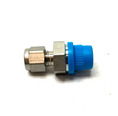 USED SWAGELOK STAINLESS STEEL MALE TUBE CONNECTOR FITTING 1/4" ISO THREAD