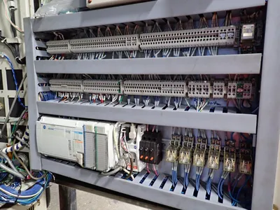 USED 2001 YASKAWA ELECTRIC CORPORATION YASNACXRCUP20