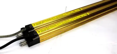 USED OMRON F3SJ-A1340N25