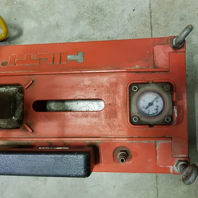 USED HILTI DD100MEC