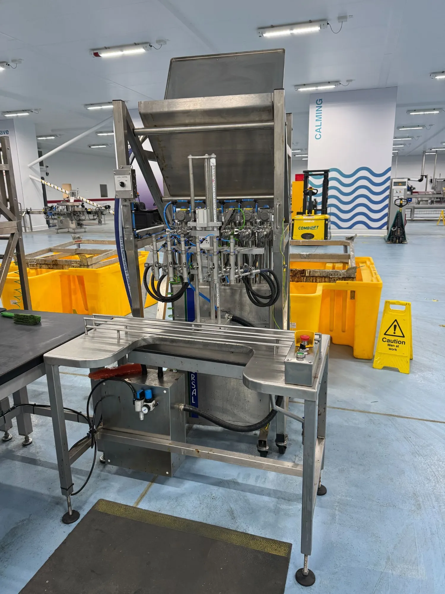 Used UNIVERSAL UFGM Bag in Box - Beverage Liquid Fillers New Jersey US | Perry Equipment #1280806