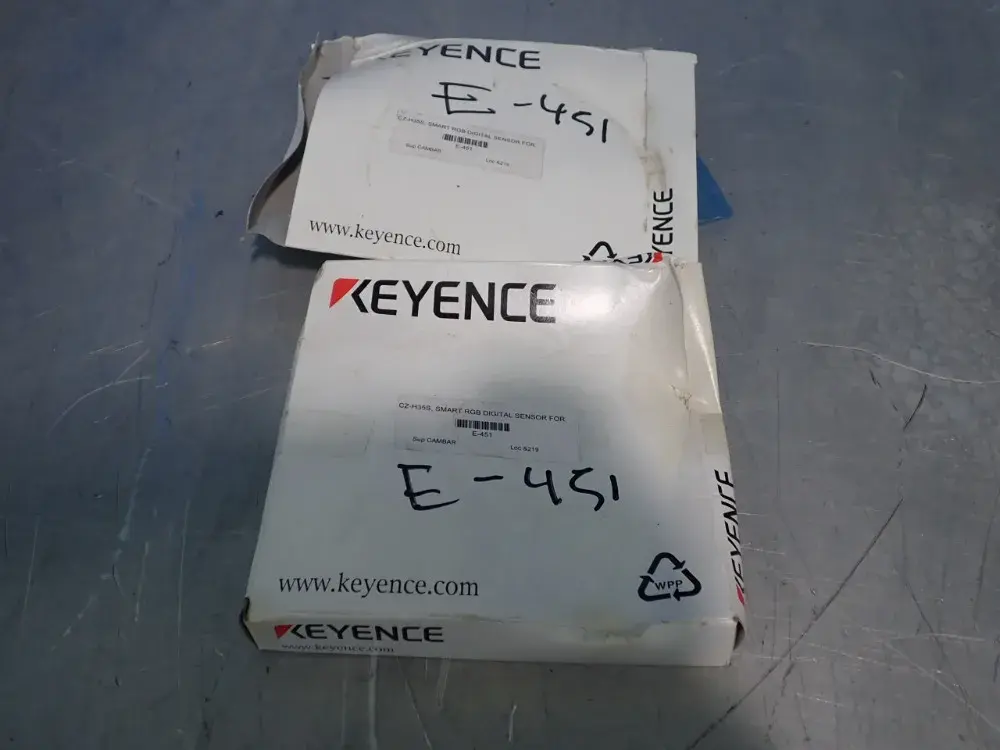NEW KEYENCE CZH35S