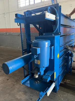 C & M 60” Vertical Baler (In Miami)