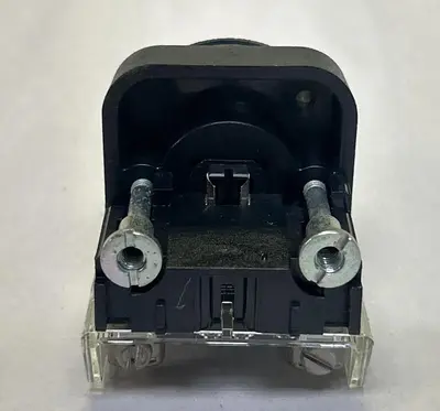 New | in-Stock ALLEN-BRADLEY 800T-Q10 Miscellaneous Equipment (Electrical & Power) Ohio US | Surplus Asset Holdings #1210380