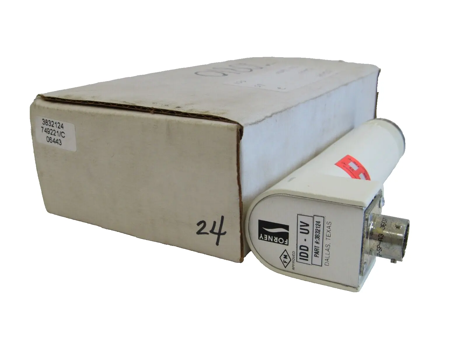 NEW FORNEY 3832124 FLAME DETECTOR IDD-UV