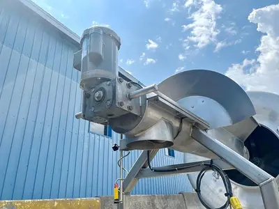 🔴 Heading to Auction May 27 - Used Rotating Drum Tumbler, 2000 Lbs Capacity, With Screw Conveyor