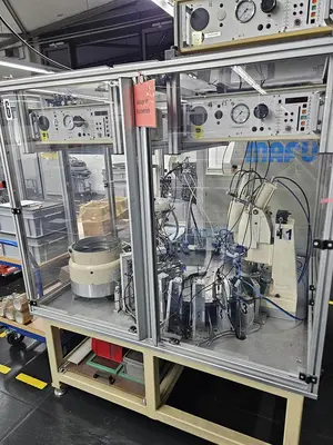 USED 1998 MAFU 820