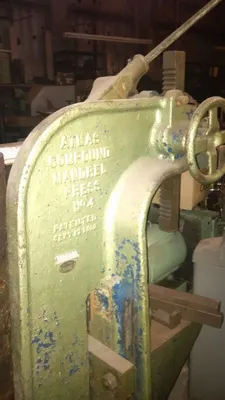 Used Atlas #4 Arbor Presses Quebec CA | Machineco #1256245