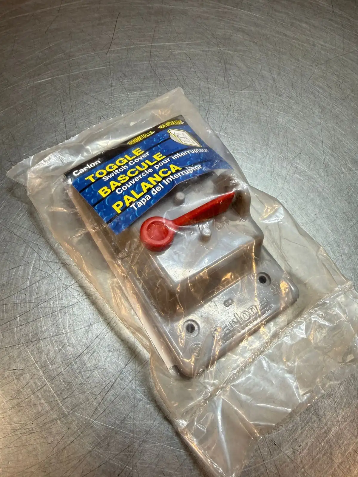 Thomas & Betts/Carlon E98TSCN Grey Single Toggle Switch (7.3.2)