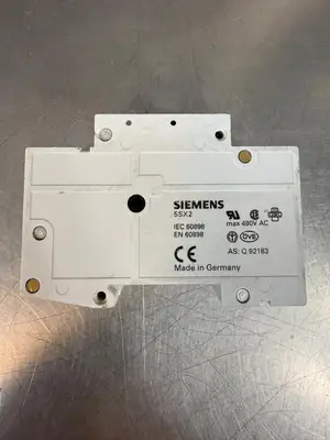 Siemens 5SX23 Circuit Breaker 5SX2 3 Pole Trip Class (9.3.2)