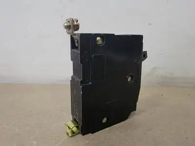 USED SQUARE D QO120