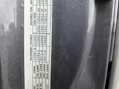 USED 2020 PETERBILT 567