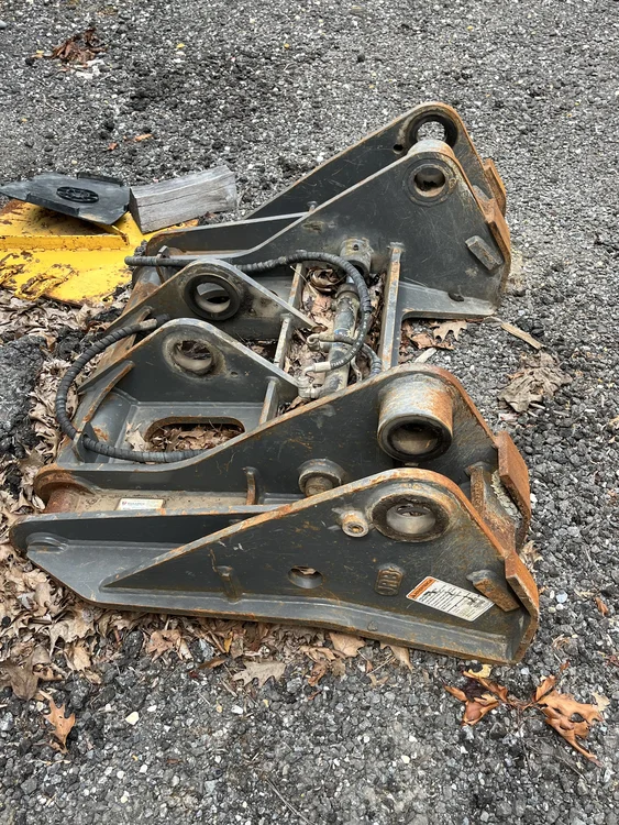 Used JRB Quick Coupler Misc Construction Attachements Maryland US | Zadoon Equipment #1480903