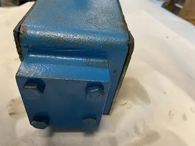 USED VICKERS DGX-06-2FE-50
