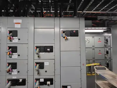Five Star Double-Sided Motor Control Center (MCC), 600V max., 1000A