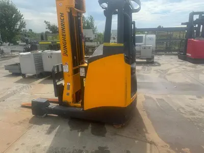 Jungheinrich ETV 325