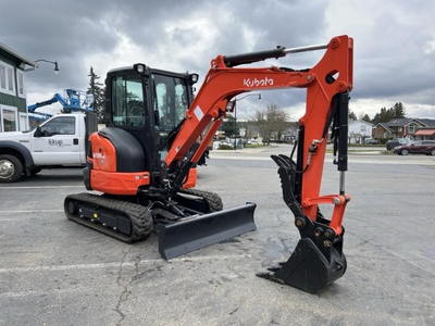 USED 2023 Kubota U35-4
