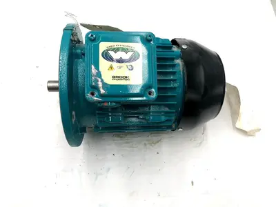 BROOK CROMPTON WU-DA80MM8-D AC MOTOR 3PH 834RPM 480V STOCK S-117