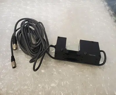 USED OMRON Z4LC-SD2 2M