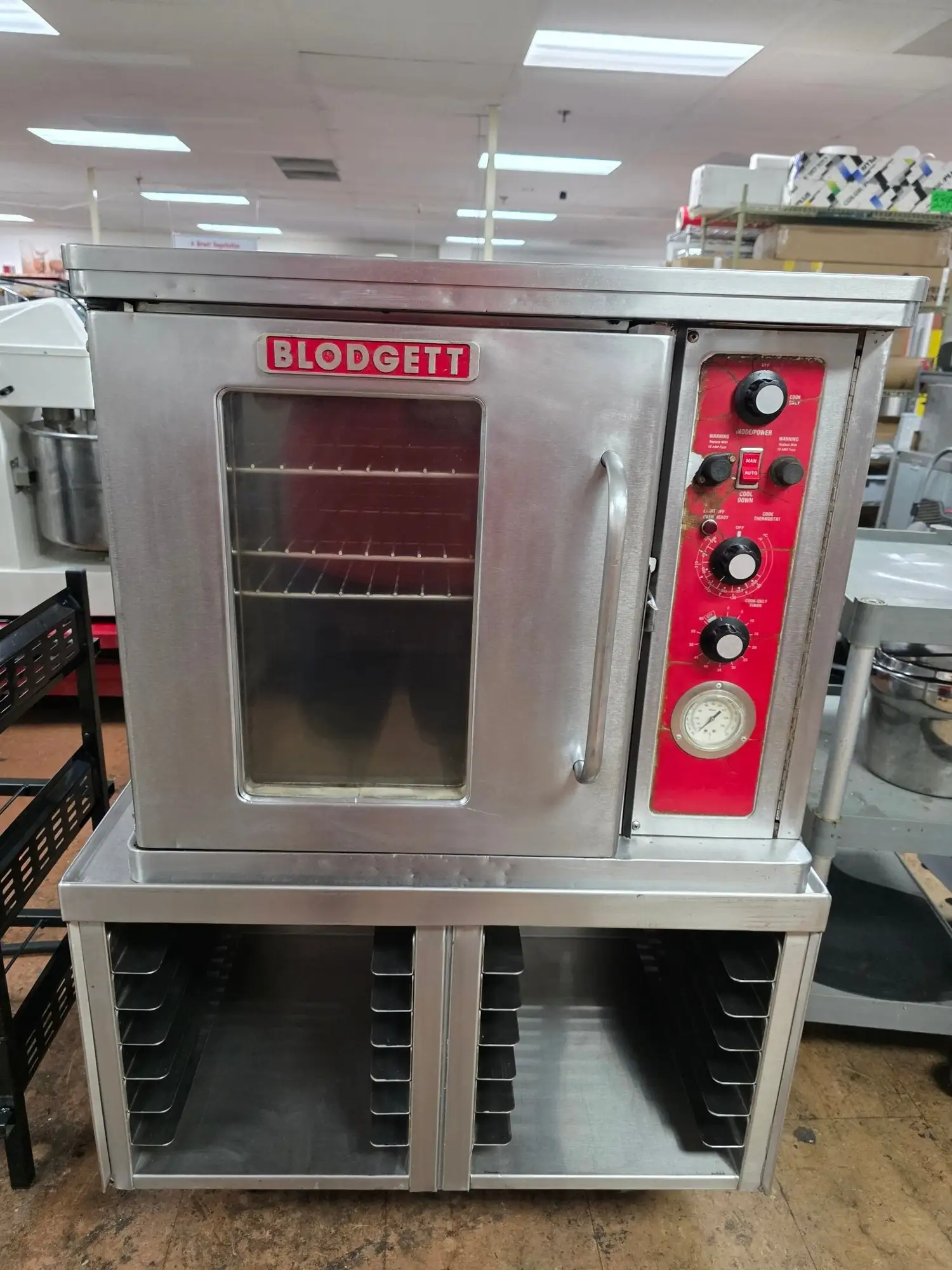 New | in-Stock Blodgett Used Blodgett CTB-1 Electric 1/2 Size Convection Oven with Stand and Casters 208V JB Electric Ovens Illinois US | Falcon Restaurant Supply #1375142