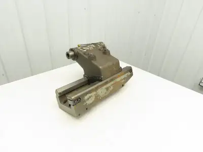 Yamazaki Mazak QT-8 Quick Turn 8 CNC Lathe Tailstock With Bed Rails