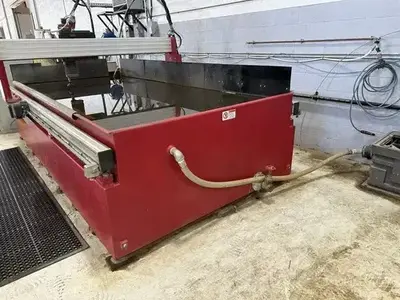 USED 2010 OMAX MAXIEM 1530