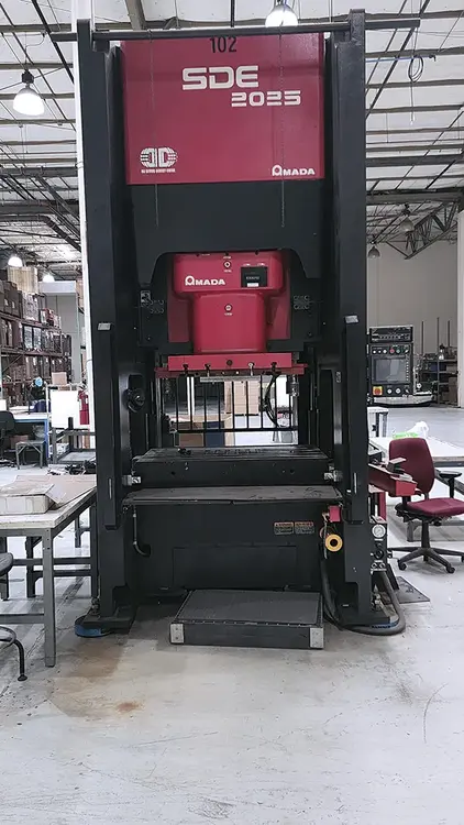 Used 2008 AMADA SDE 2025 Hydraulic Presses Illinois US | Machinery Marketing International #378969