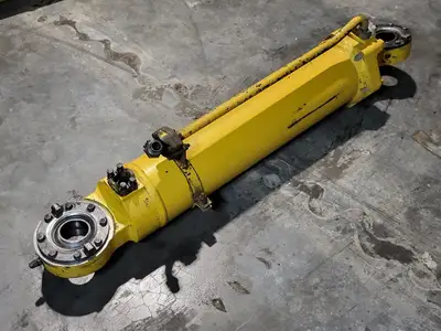 USED KOMATSU EH5933