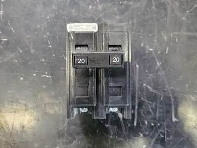 NEW CUTLER-HAMMER BA220