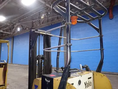 USED YALE ESC030G4T083