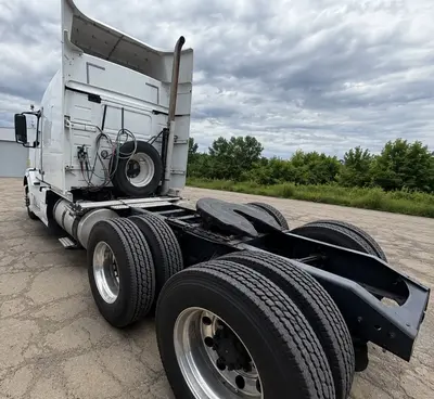 Used 2011 VOLVO VNL Conventional trucks Ohio US | Proxy Equipment #1426039