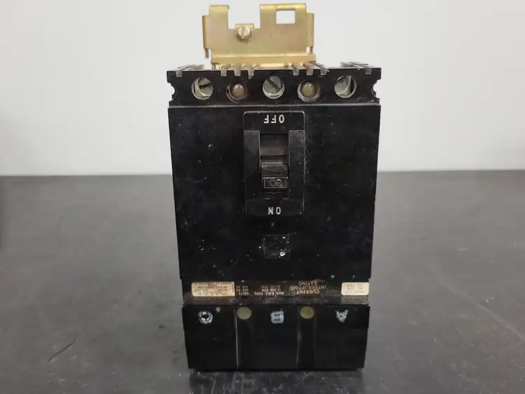 Used SQUARE D FA34030 Switchgears British Columbia CA | Lenmark #242946