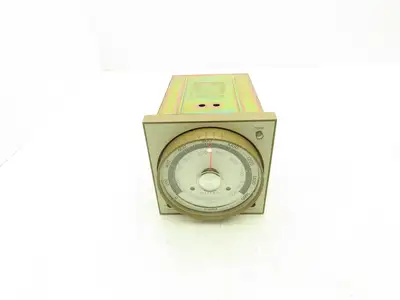 Honeywell R7352E 10153 Dialatrol Analog Temp Controller 0-1600°F 120V