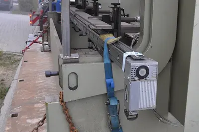 USED SAFAN CNCL 300 TON X 5100 MM CNC