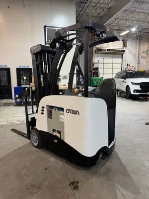 Used 2014 Crown RC-5530-30 Order Pickers New York US | United Lift #1446688