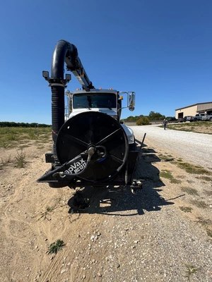 2018 GAPVAX MC1312 Combination Sewer Cleaner | VacSource (11)