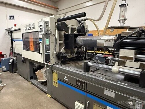 Used 1995 CINCINNATI MILACRON VT300-29 Injection Molding Machines Illinois US | Meadoworks #1492187