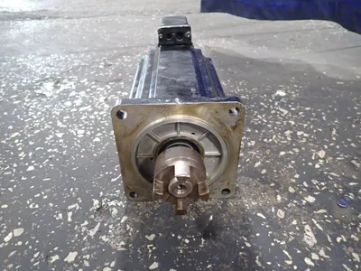 USED 2002 REXTROTH MKD090B047GP1KN