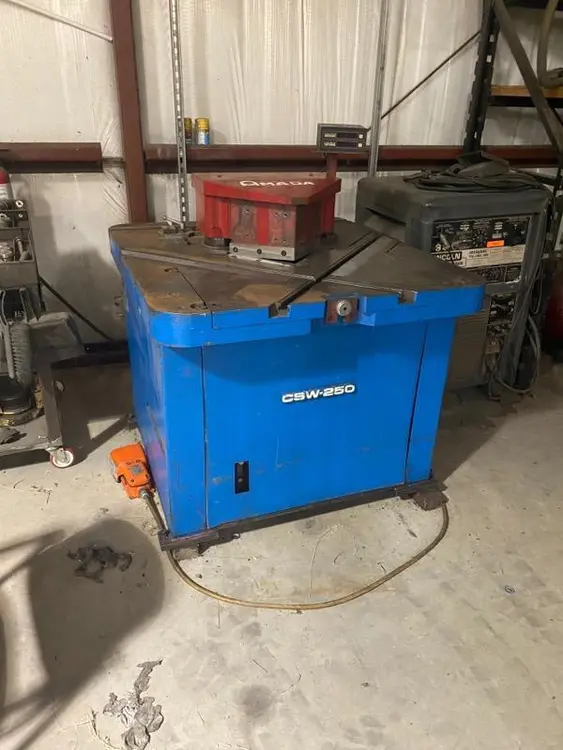 Used AMADA CSW 250 Notching Machines Ohio US | G-2000, Inc. 2 #178127