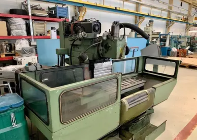 USED 1991 TOS FGSQ 32 CNC B