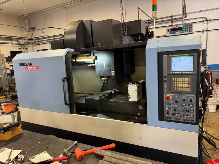 Used 2009 DOOSAN DNM 500 Vertical Machining Centers Illinois US | Aucto #1424227