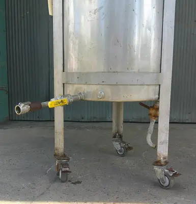 SPC9067  Tank 50 gallon vertical tank, Stainless Steel, slope
