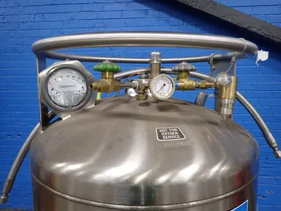 USED 1999 DURACYL 265 MP